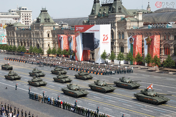 ロシアもう後がない？ ついに最新戦車t-14をウクライナ至近へ配備した理由 ハッタリなのか？