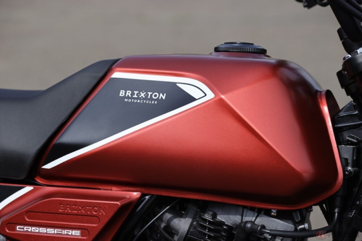 オーストリアのバイクブランド、ブリクストンモーターサイクルの原付二種モデル「クロスファイア125xs」に乗ってみました！ 〜夜道雪のちょっと寄り道〜