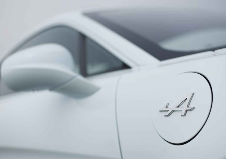 android, アルピーヌa110の魅力を人気グレード「gt」で再考 ライトウェイト・スポーツカーの１つの到達点に立っている