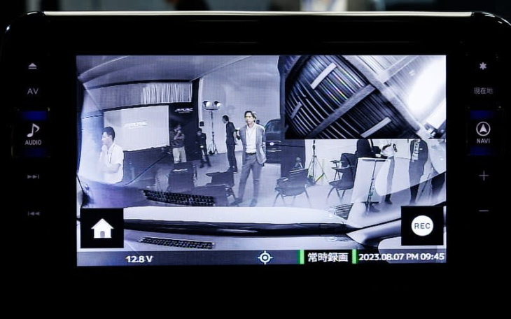 android, アルパイン、新型「セレナ」専用11画面大画面カーナビ「ビッグx11」など新製品発表会