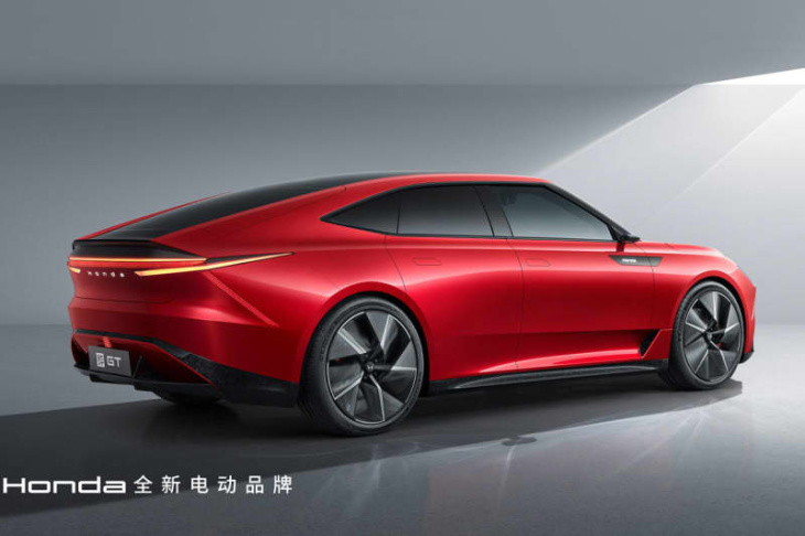 【北京モーターショー2024】ホンダ 新型evシリーズyeを発表し、シリーズ第一弾「p7」、「s7」と第2弾のコンセプトモデル「ye gt concept」を世界初公開